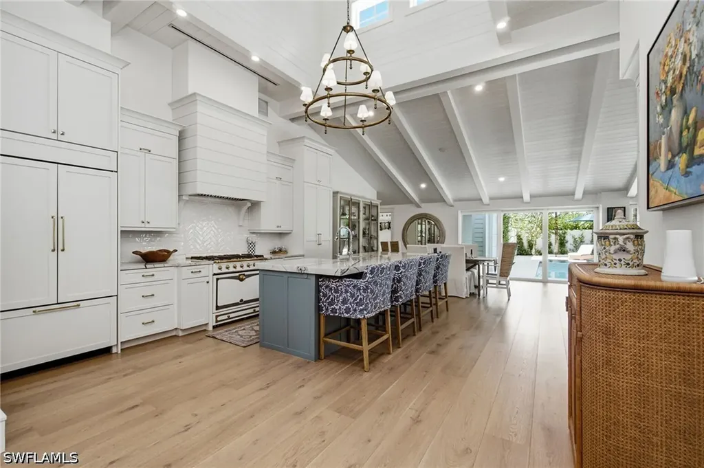 742 11th Avenue S Naples FL 34102