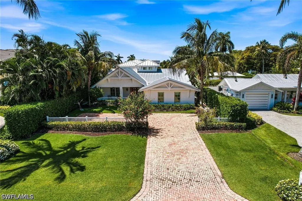 742 11th Avenue S Naples FL 34102