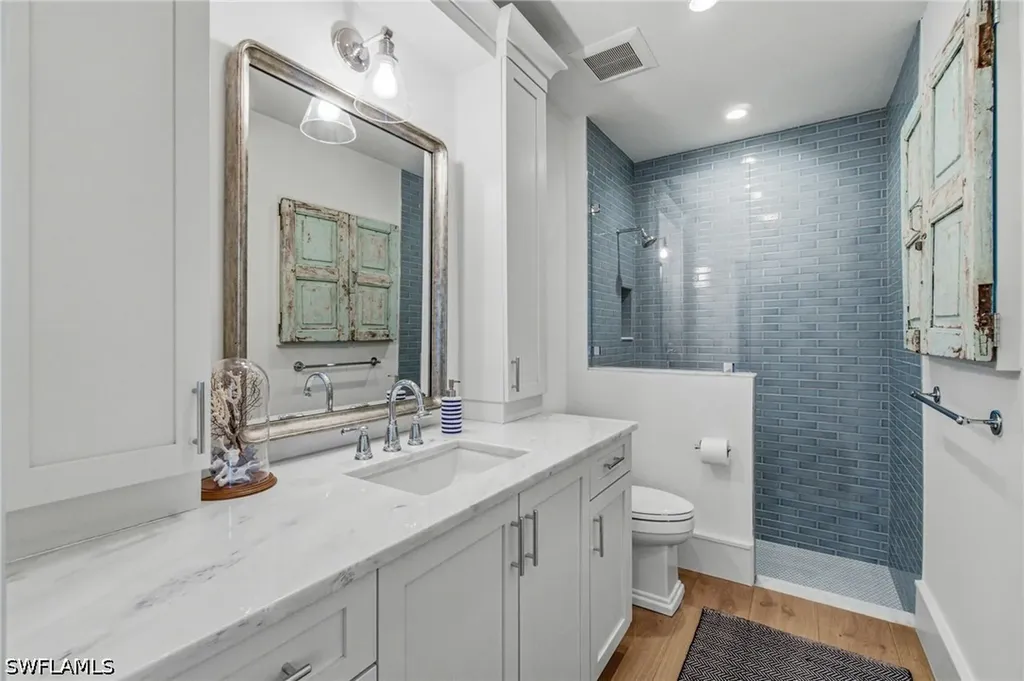742 11th Avenue S Naples FL 34102