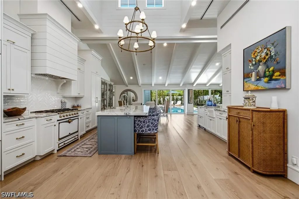 742 11th Avenue S Naples FL 34102