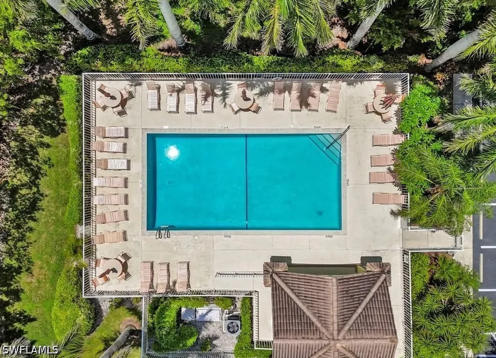 1042 Mainsail Drive Naples FL 34114