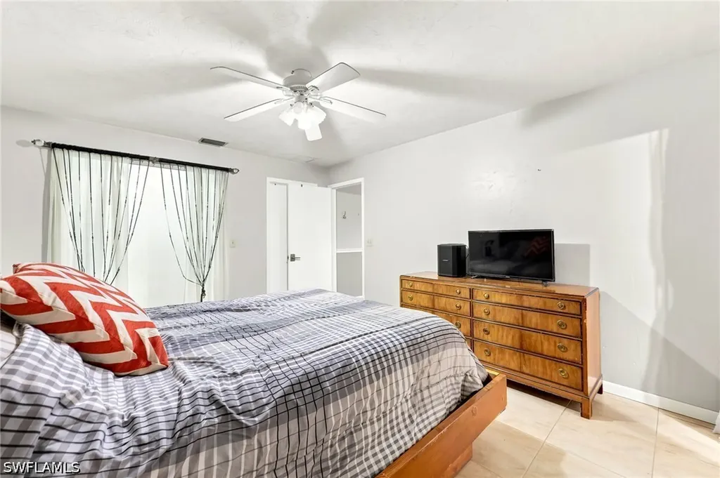 2315 54th Terrace SW Naples FL 34116