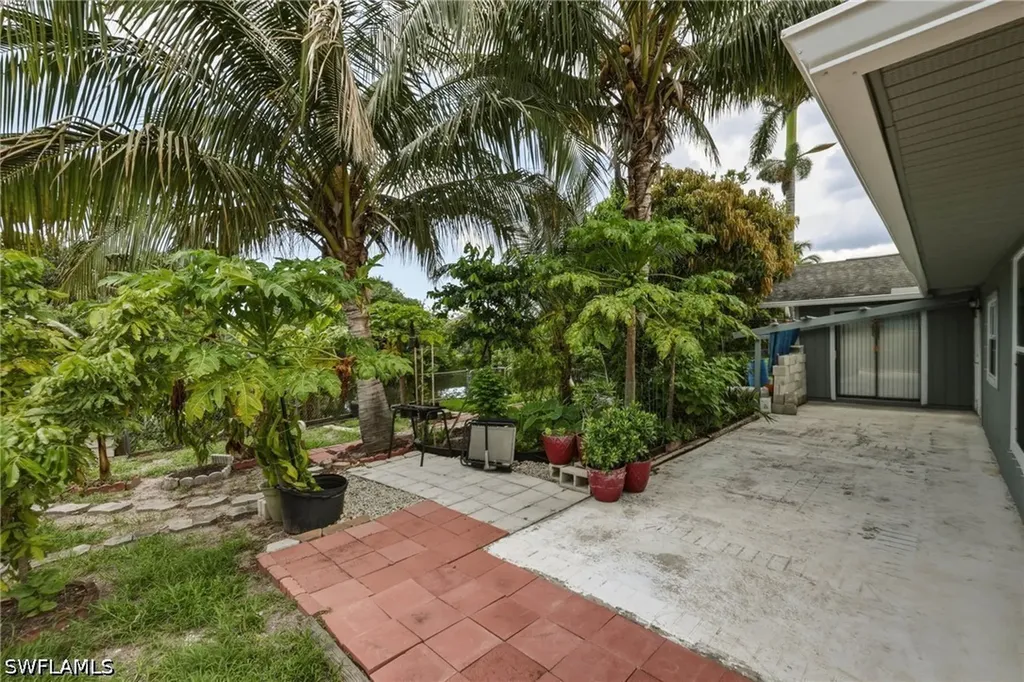 2315 54th Terrace SW Naples FL 34116