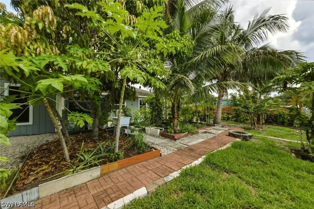 2315 54th Terrace SW Naples FL 34116