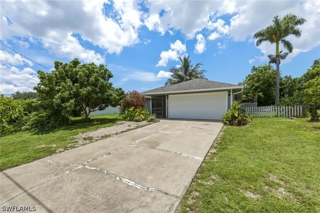 2315 54th Terrace SW Naples FL 34116