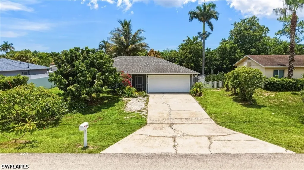 2315 54th Terrace SW Naples FL 34116