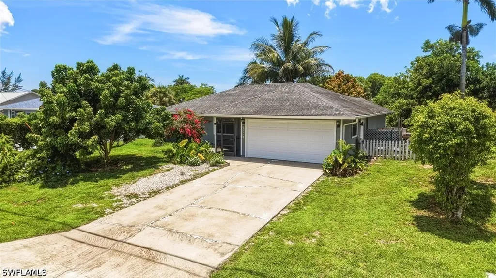 2315 54th Terrace SW Naples FL 34116