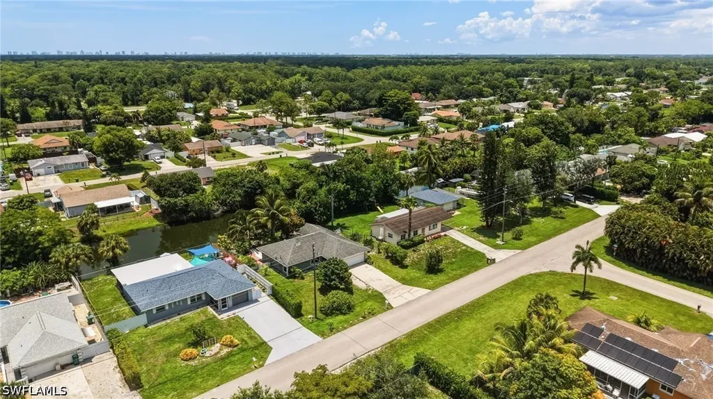 2315 54th Terrace SW Naples FL 34116