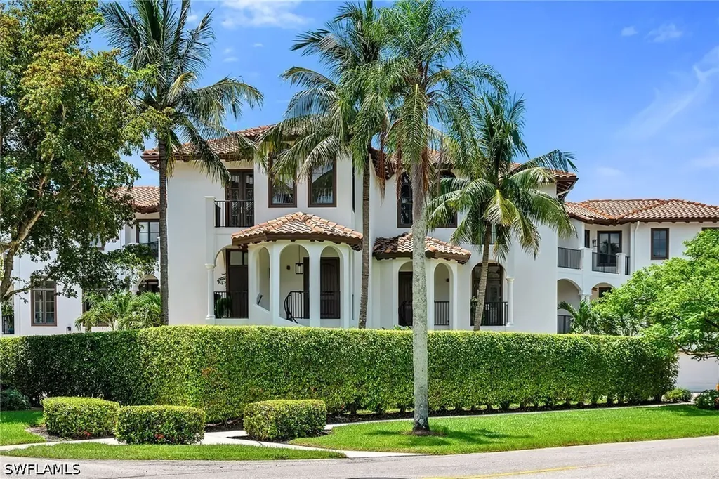 1004 7th Street S Naples FL 34102