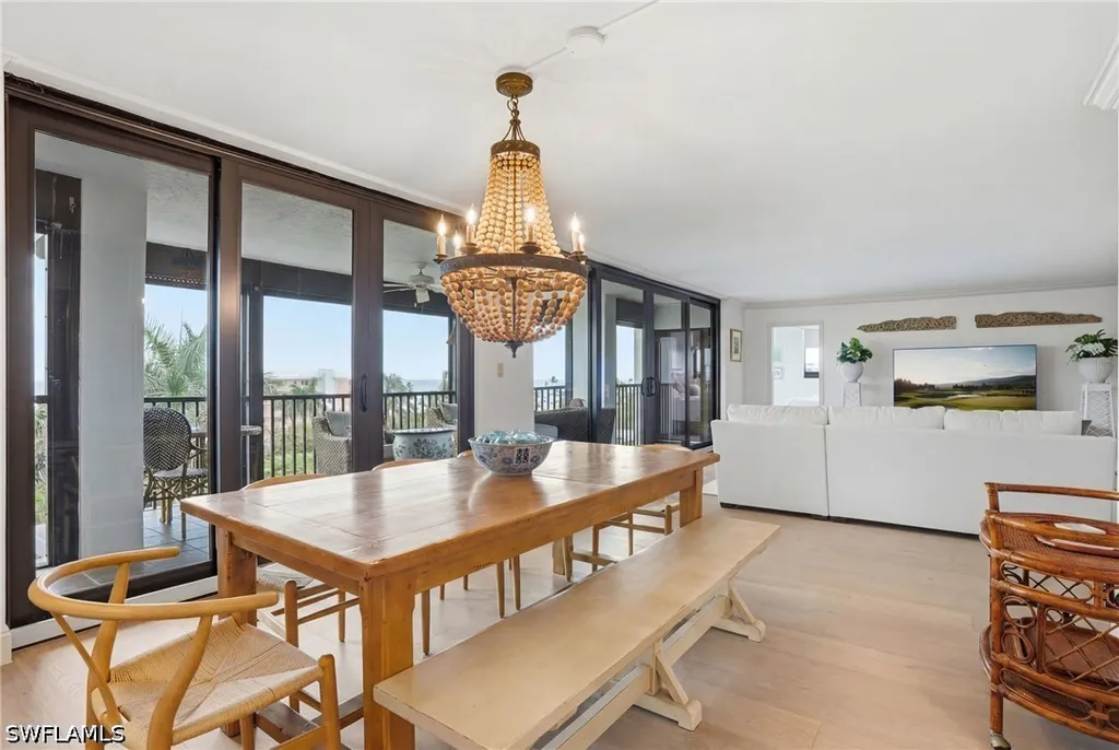 2400 Gulf Shore Boulevard N Naples FL 34103