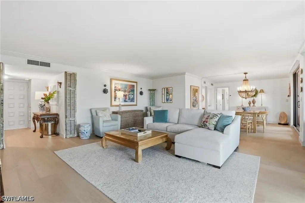 2400 Gulf Shore Boulevard N Naples FL 34103