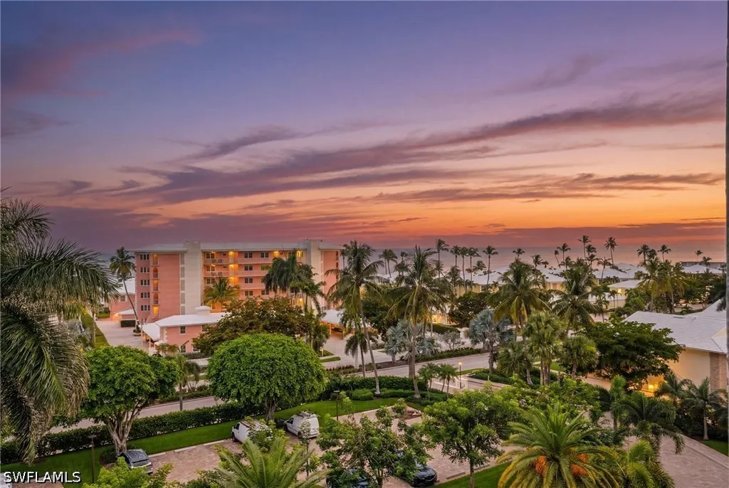 2400 Gulf Shore Boulevard N Naples FL 34103