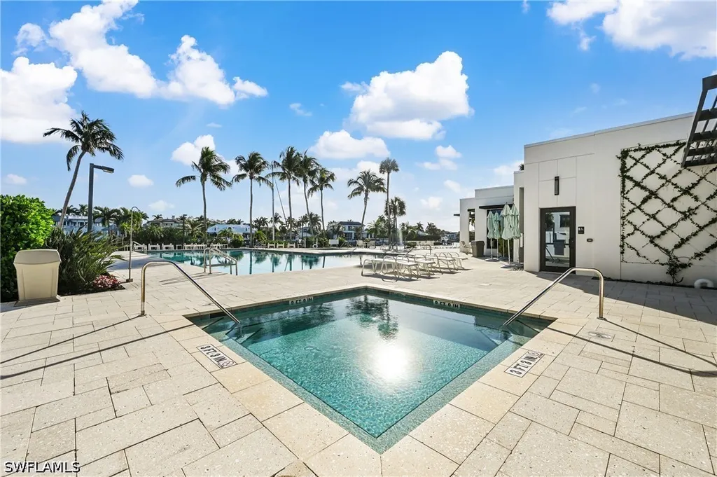 2400 Gulf Shore Boulevard N Naples FL 34103