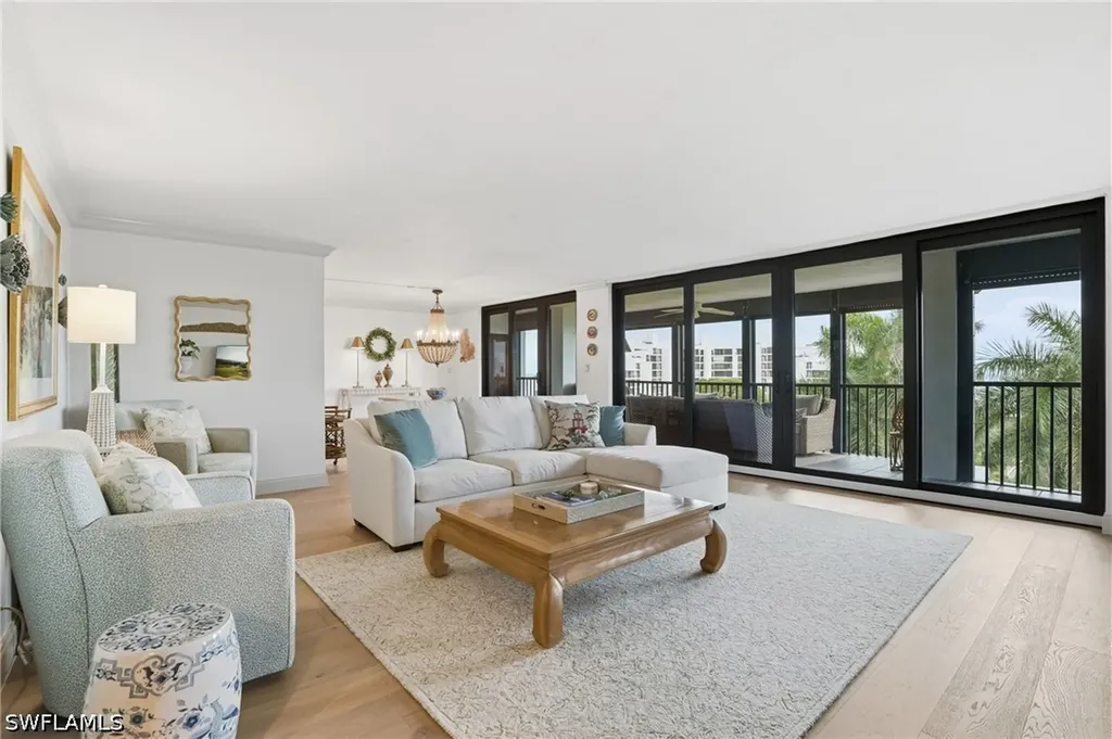 2400 Gulf Shore Boulevard N Naples FL 34103