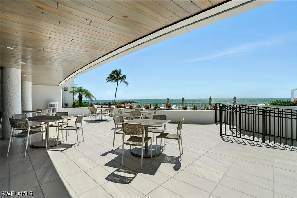 2400 Gulf Shore Boulevard N Naples FL 34103