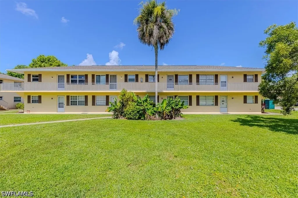 3325 Airport Road N Naples FL 34105