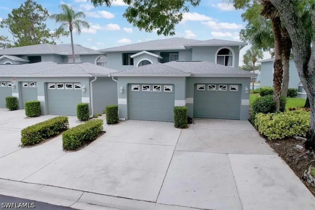 905 New Waterford Drive Naples FL 34104