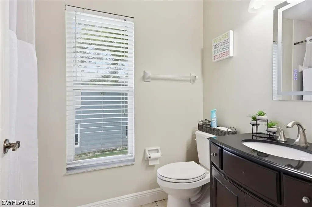 905 New Waterford Drive Naples FL 34104