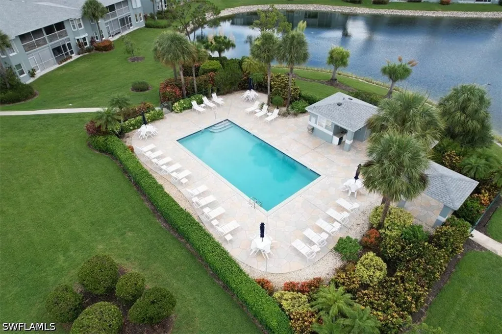 905 New Waterford Drive Naples FL 34104