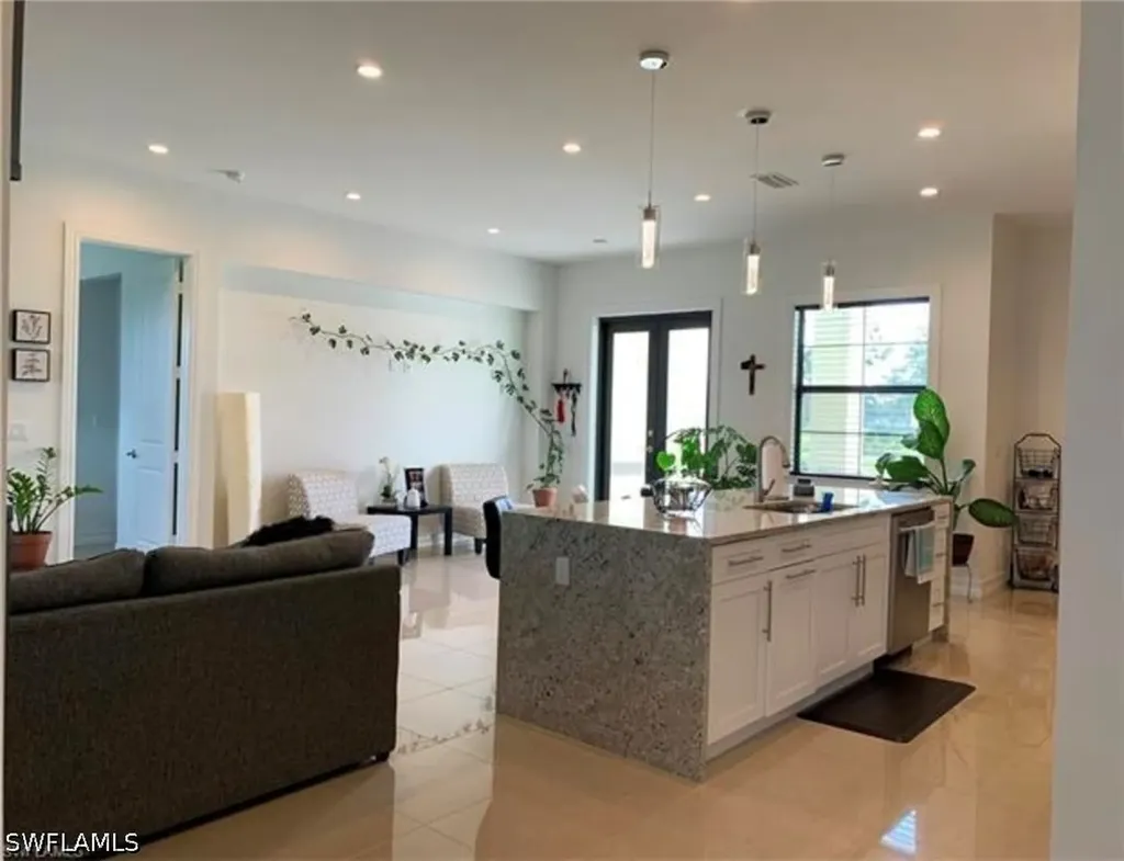 4173 20th Avenue NE Naples FL 34120
