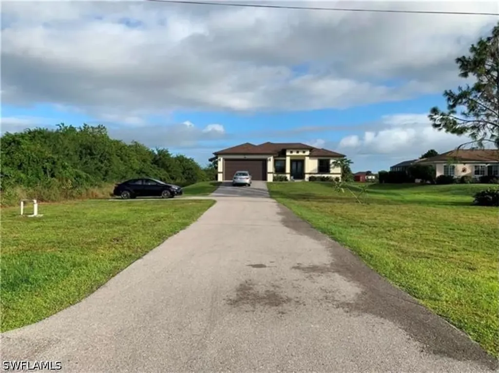 4173 20th Avenue NE Naples FL 34120