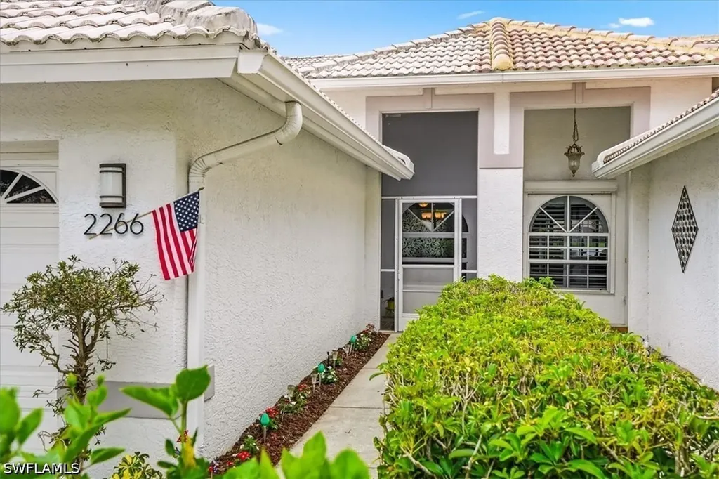 2266 Stacil Circle Naples FL 34109