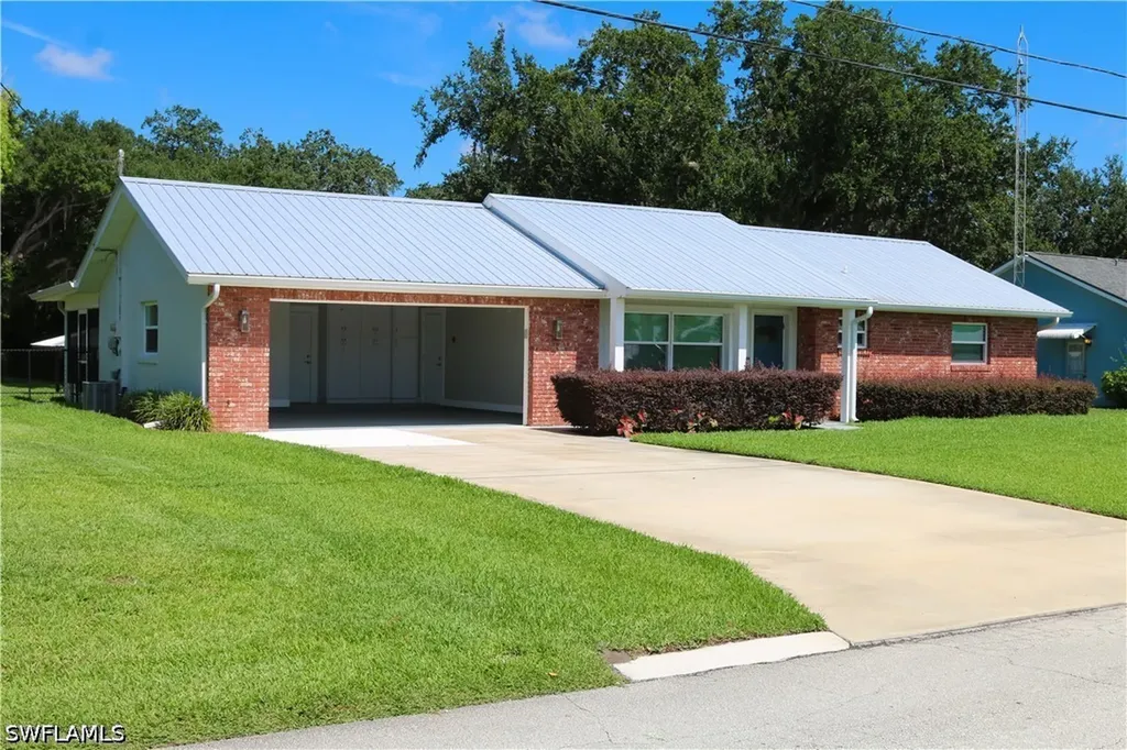 864 Peachtree Drive Lake Placid FL 33852