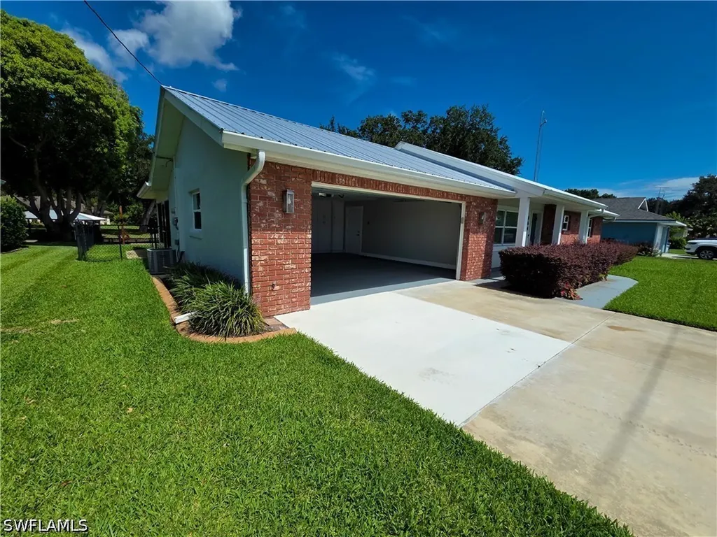 864 Peachtree Drive Lake Placid FL 33852