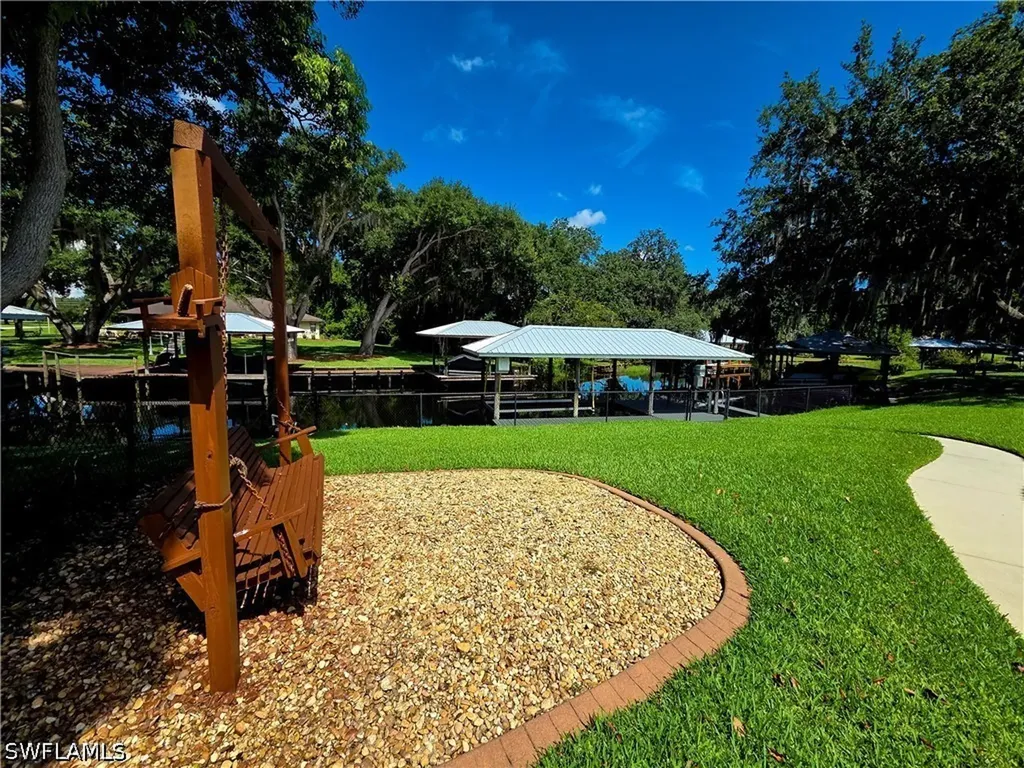864 Peachtree Drive Lake Placid FL 33852