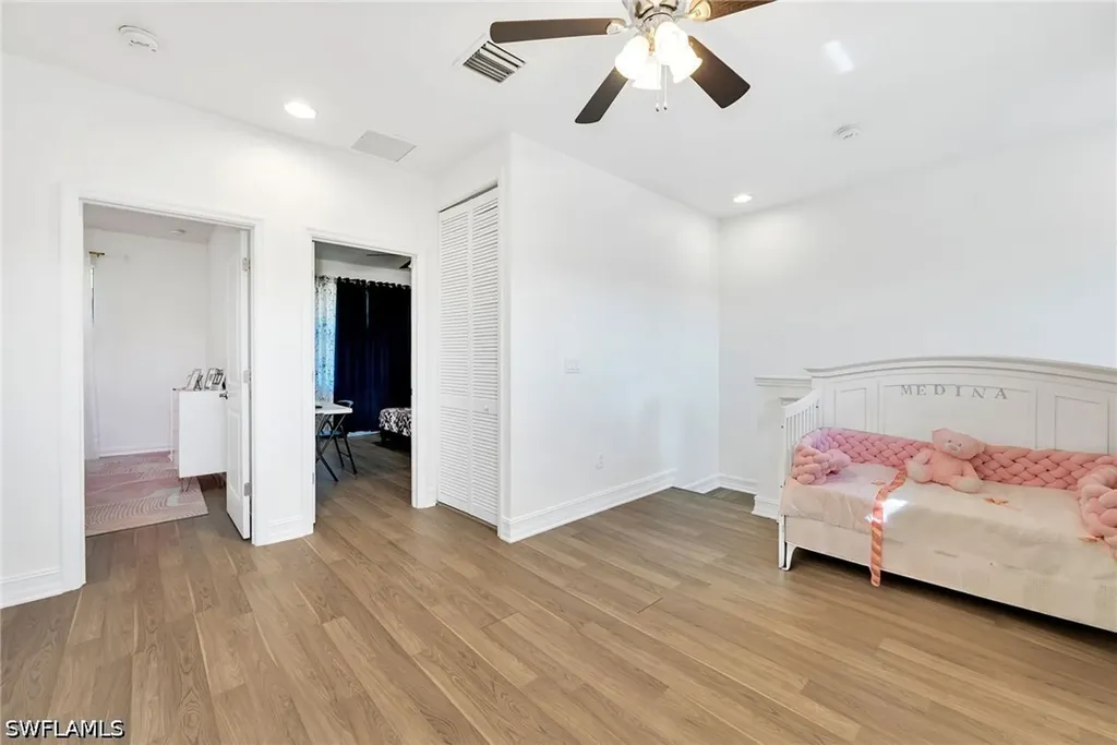 7689 Bristol Circle Naples FL 34120