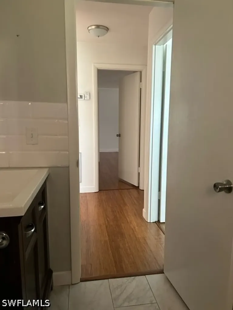 656 Palm View Drive Naples FL 34110