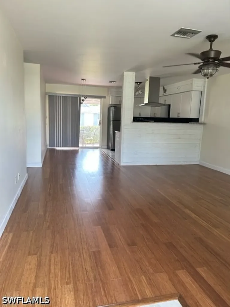 656 Palm View Drive Naples FL 34110