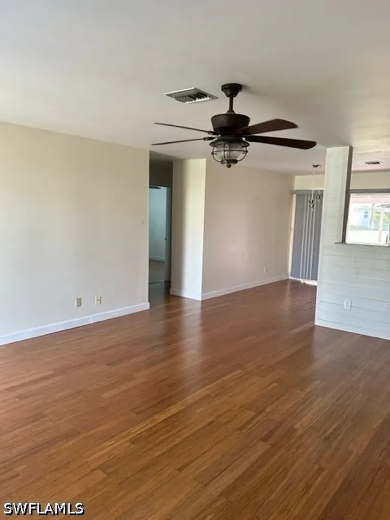 656 Palm View Drive Naples FL 34110