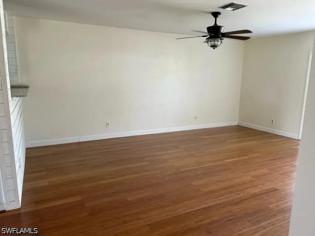 656 Palm View Drive Naples FL 34110