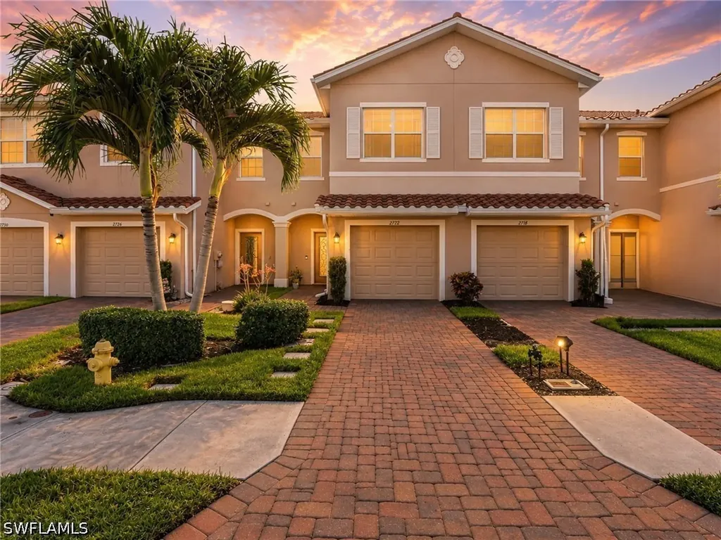 Naples FL, 2722 Citrus Street
