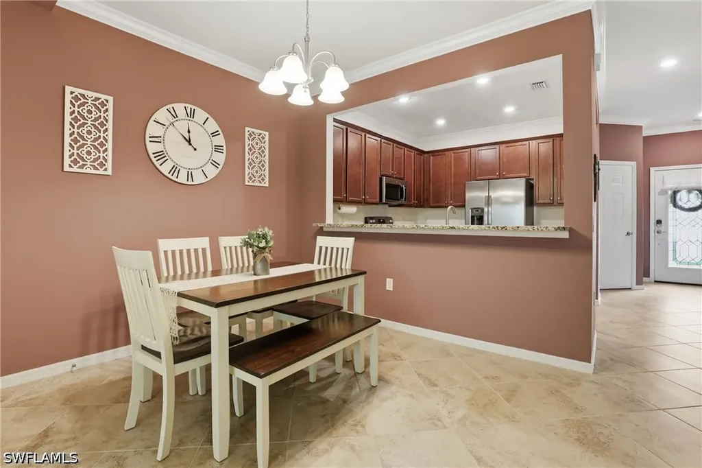 2722 Citrus Street Naples FL 34120