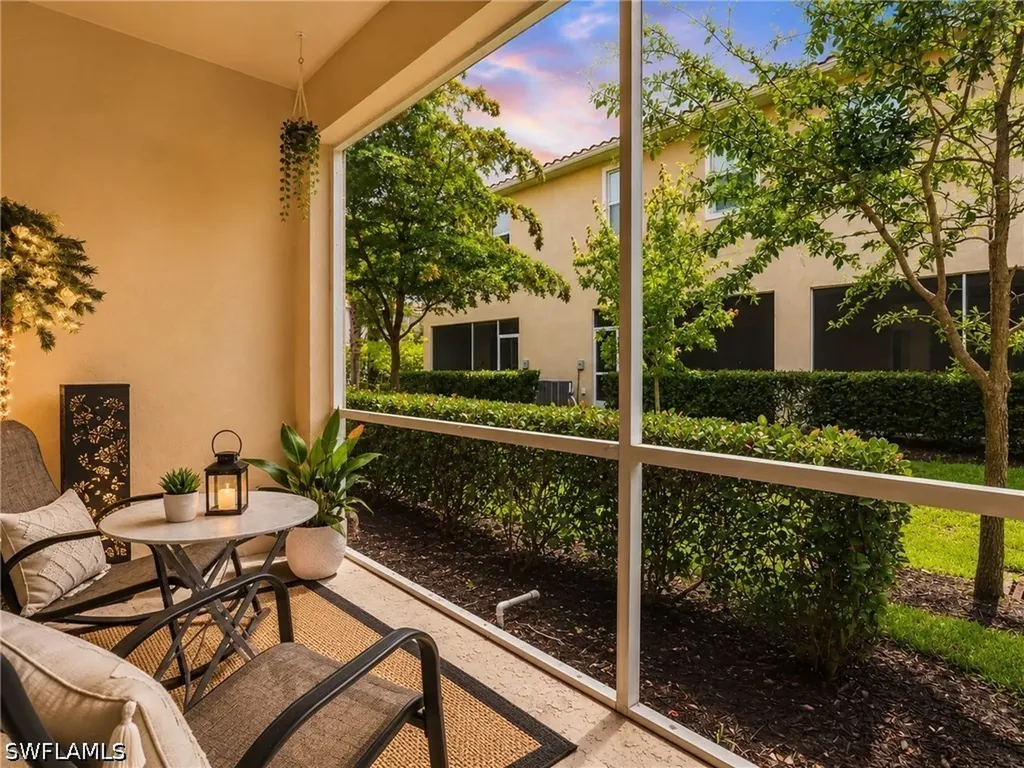 2722 Citrus Street Naples FL 34120