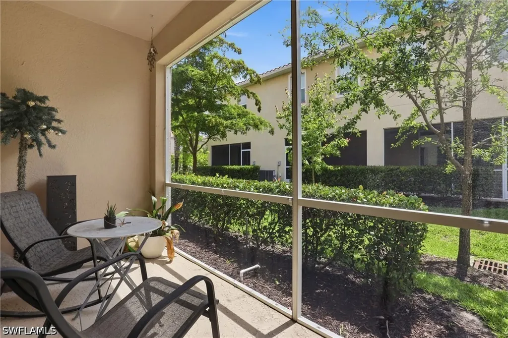 2722 Citrus Street Naples FL 34120