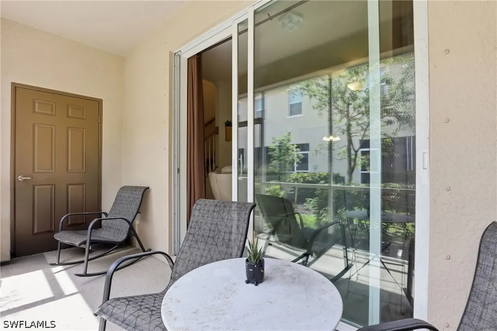 2722 Citrus Street Naples FL 34120