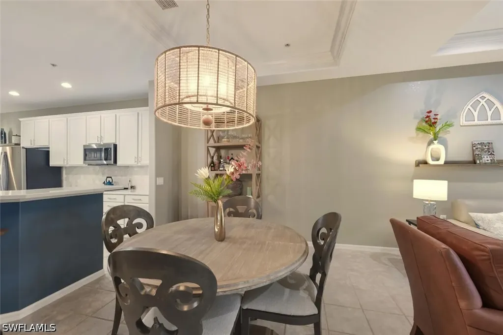 4833 Hampshire Court Naples FL 34112