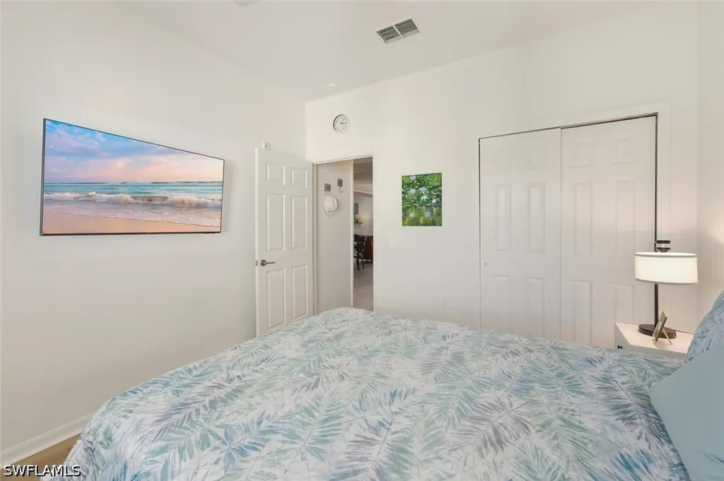 4833 Hampshire Court Naples FL 34112