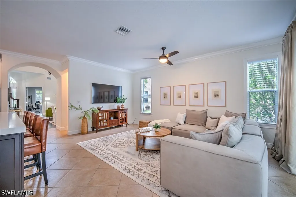 12631 Biscayne Court Naples FL 34105