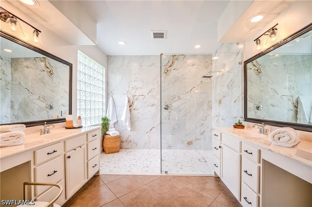 12631 Biscayne Court Naples FL 34105