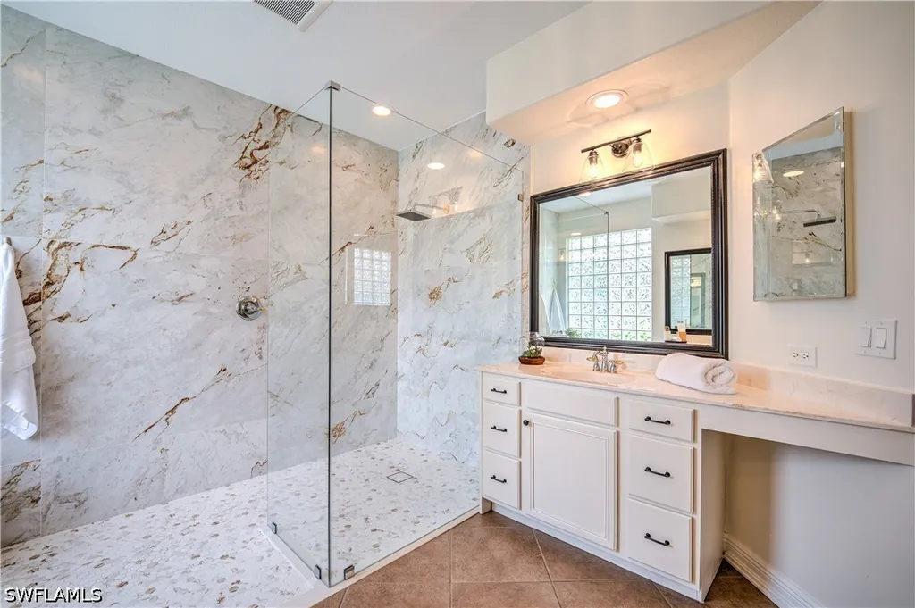 12631 Biscayne Court Naples FL 34105