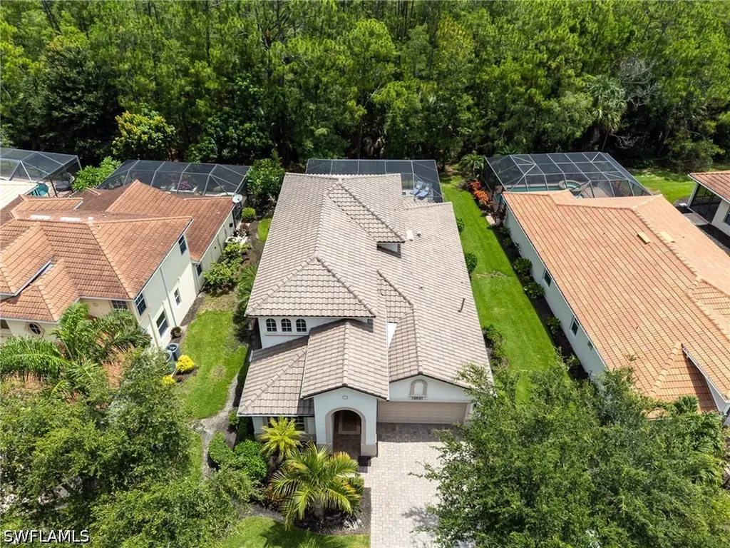 12631 Biscayne Court Naples FL 34105