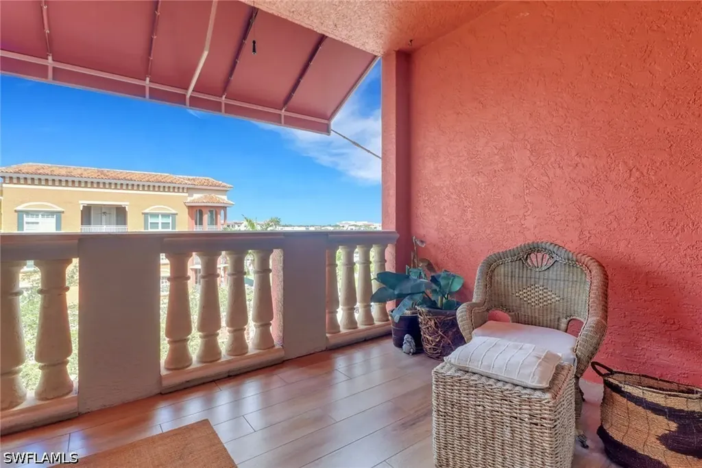401 Bayfront Place Naples FL 34102