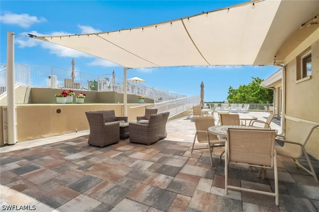 401 Bayfront Place Naples FL 34102
