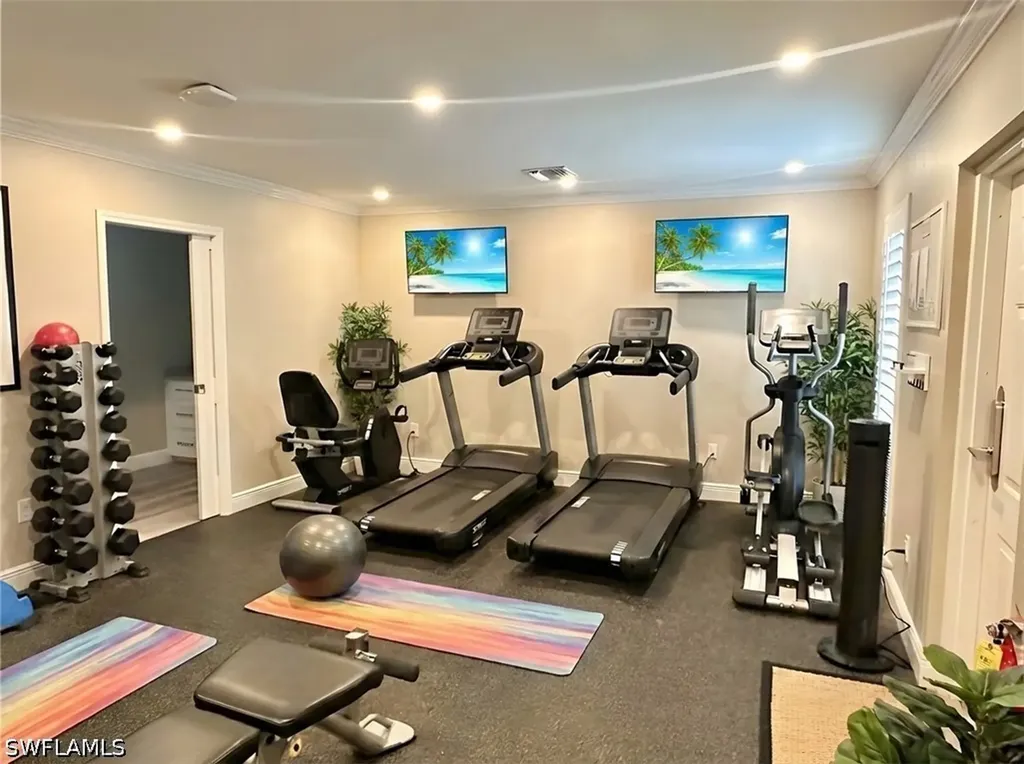 3483 Gulf Shore Boulevard N Naples FL 34103