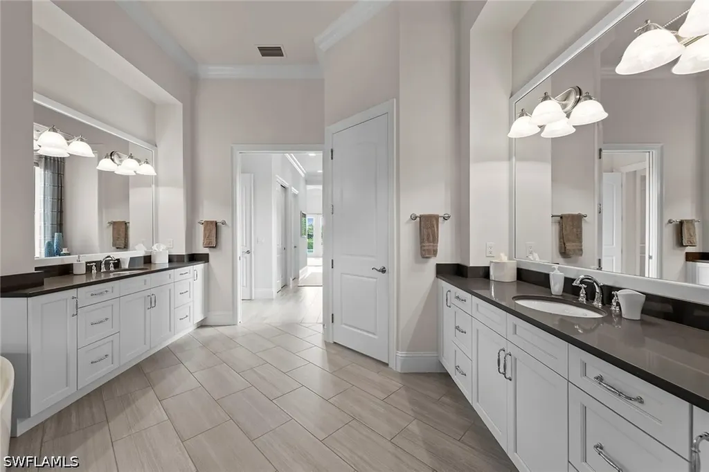 6129 Sunnyslope Drive Naples FL 34119