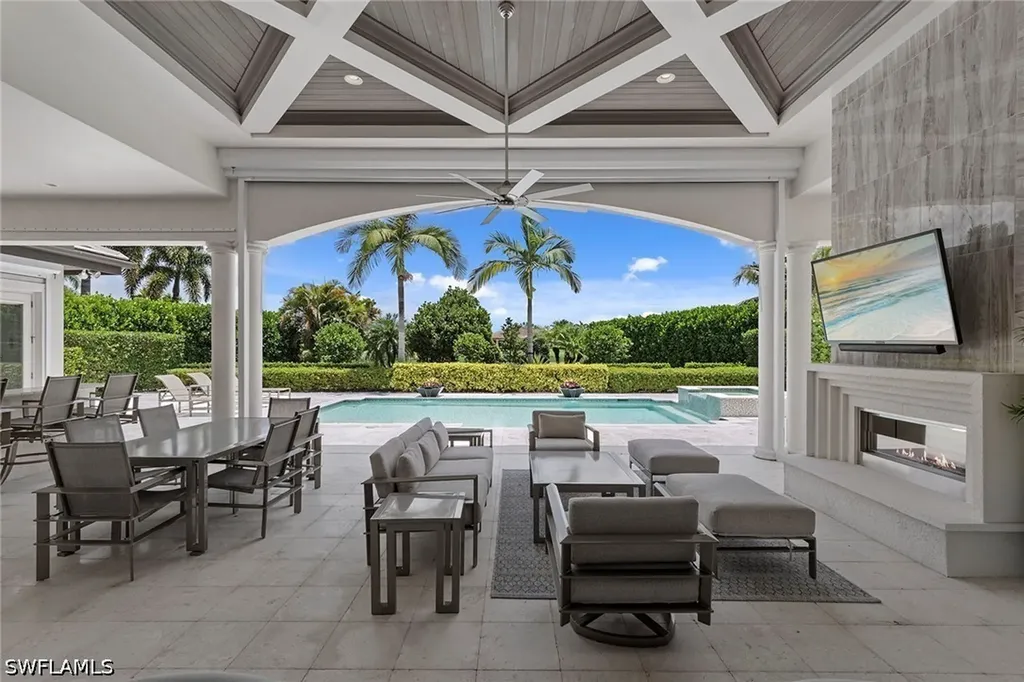 6129 Sunnyslope Drive Naples FL 34119